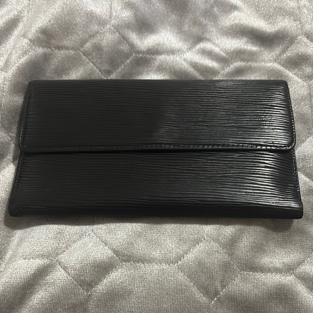 Louis Vuitton Epi Black Wallet